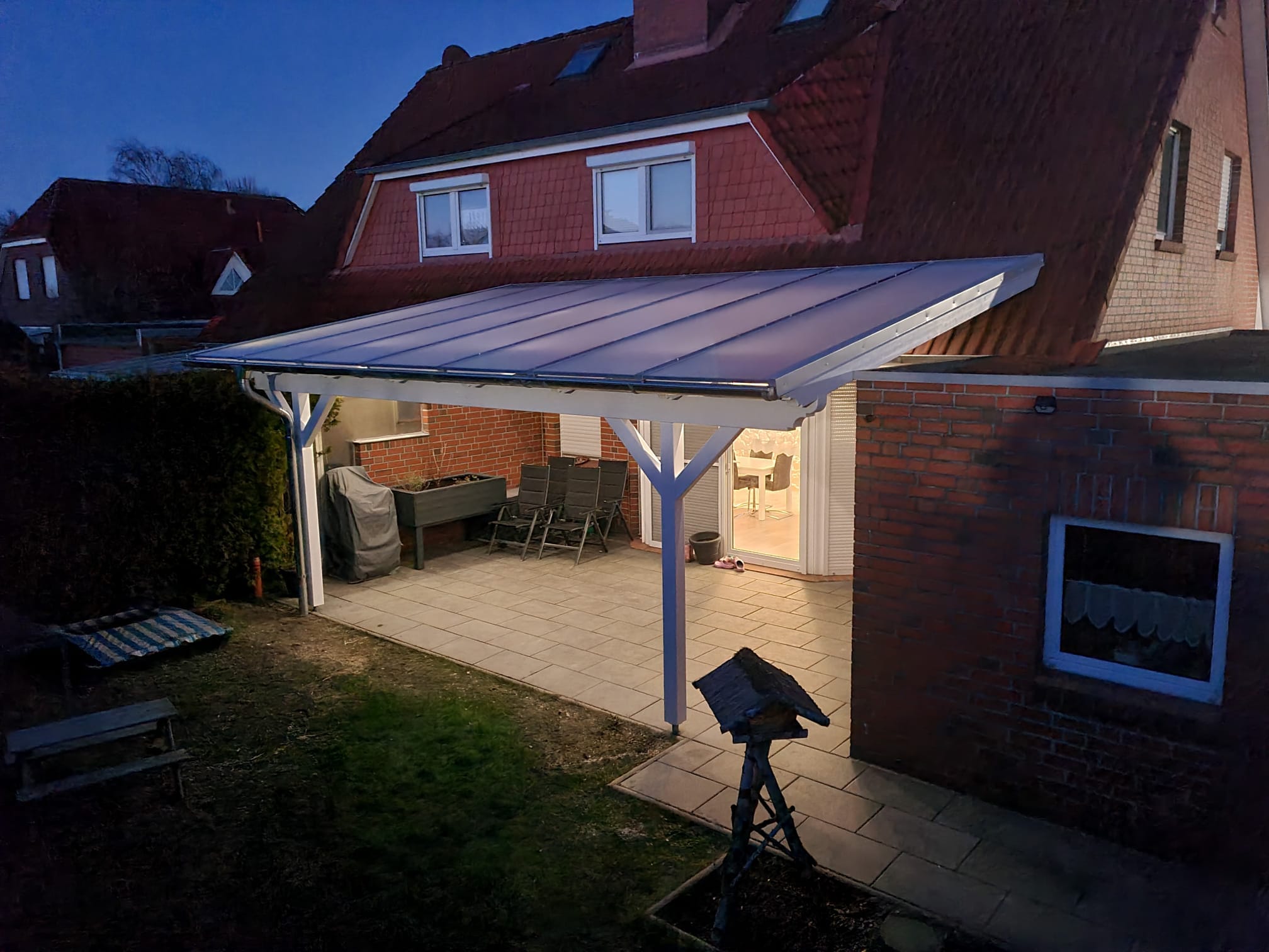 Terrassen&uuml;berdachung mit Licht &ndash; Ansicht 3